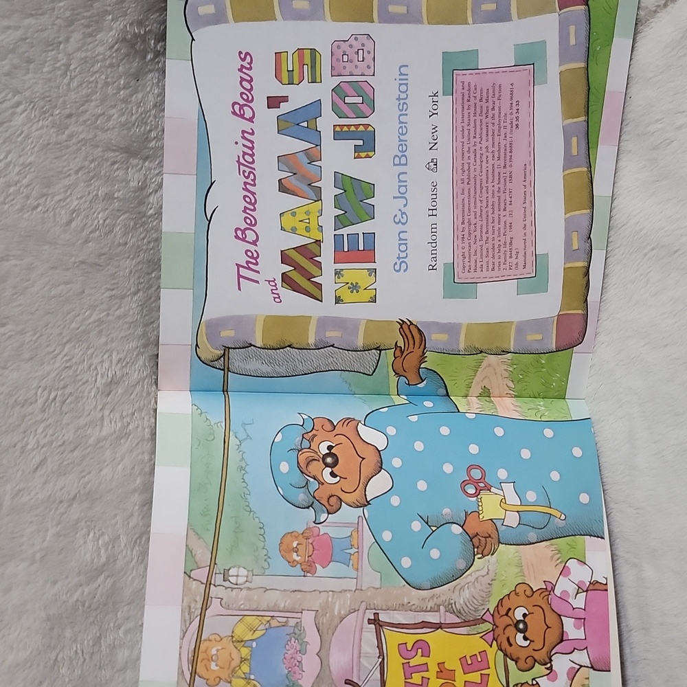The Berenstain Bears and Mama's New Job - Picture 4 of 4